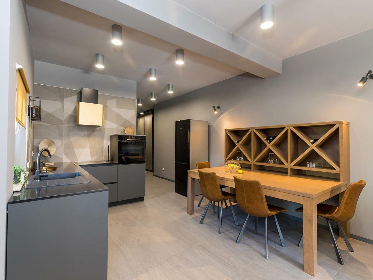 Magnolia - Modern Apartment Near City Center And Sea Poreč Buitenkant foto